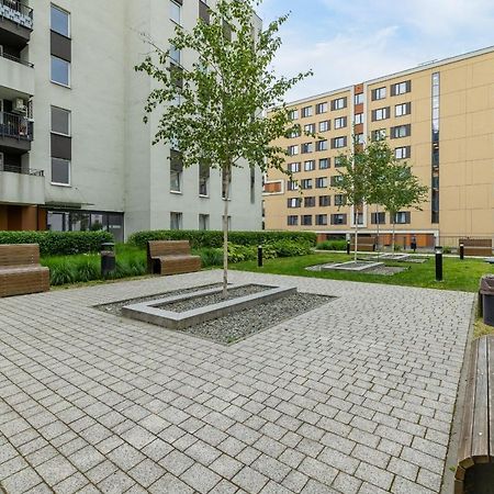 Osiedle Avia Family Apartment In Krakow With Balcony By Noclegi Renters エクステリア 写真